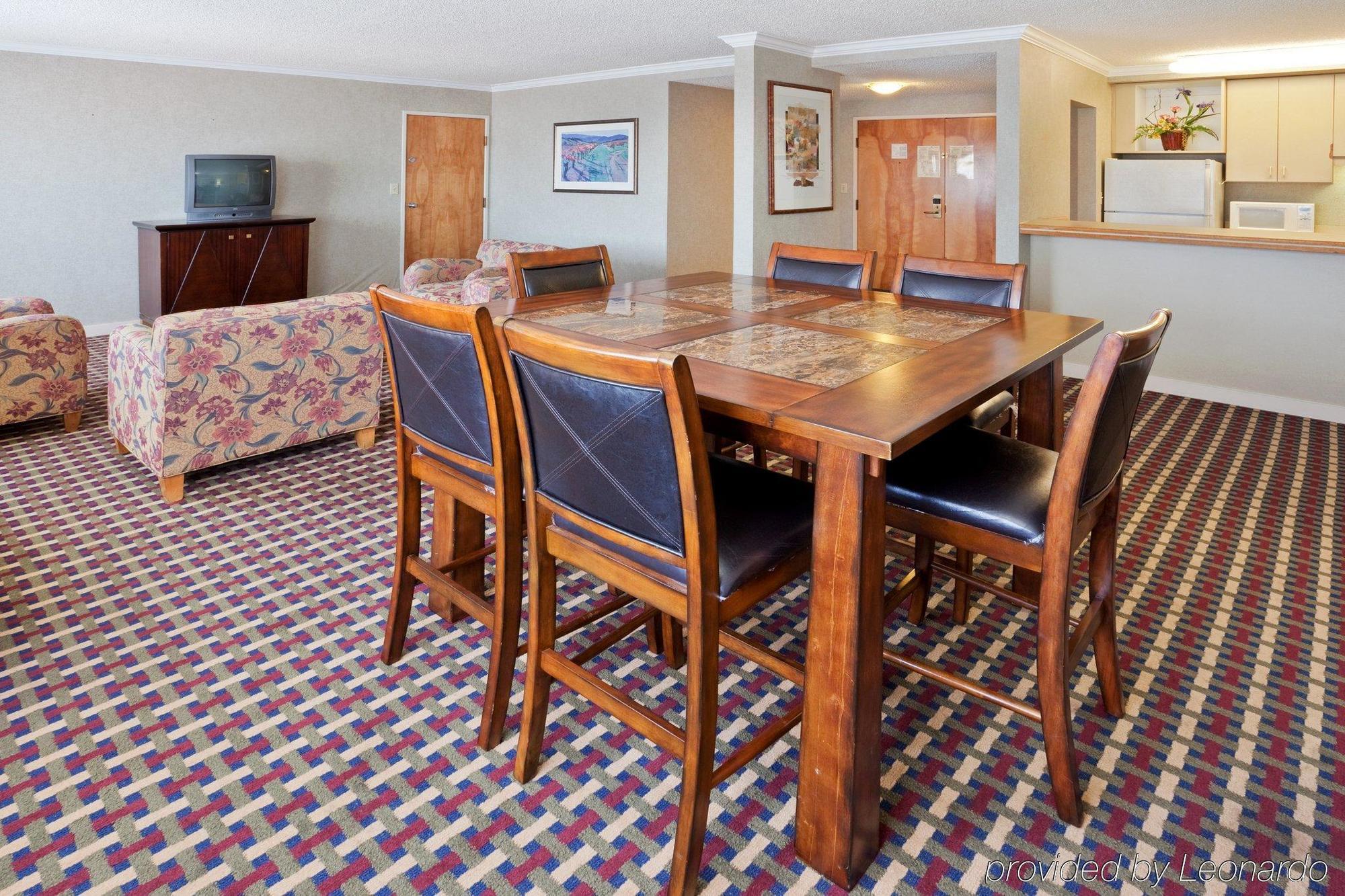 Crowne Plaza Silicon Valley North - Union City By Ihg Εξωτερικό φωτογραφία