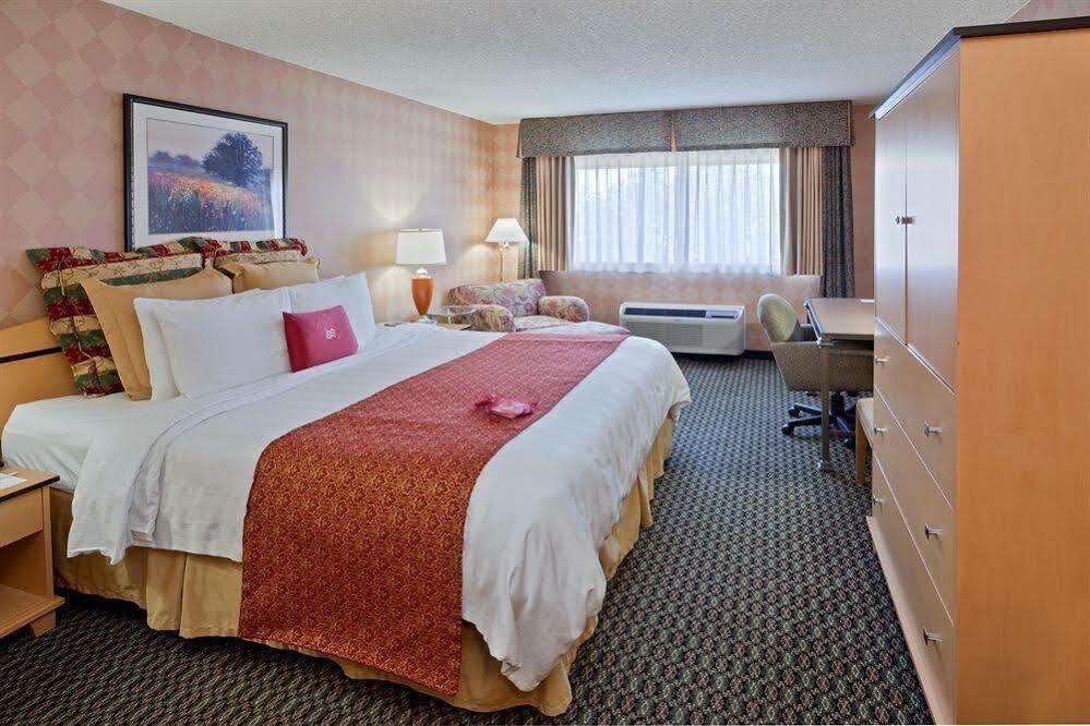 Crowne Plaza Silicon Valley North - Union City By Ihg Εξωτερικό φωτογραφία